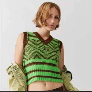 BDG JESSA SWEATER VEST GREEN & BROWN ADORABLE RETRO STYLE URBAN OUTFITTERS NWT